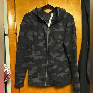 Lululemon Scuba Full Zip Hoodie Deep Coal Camo women’s size 12